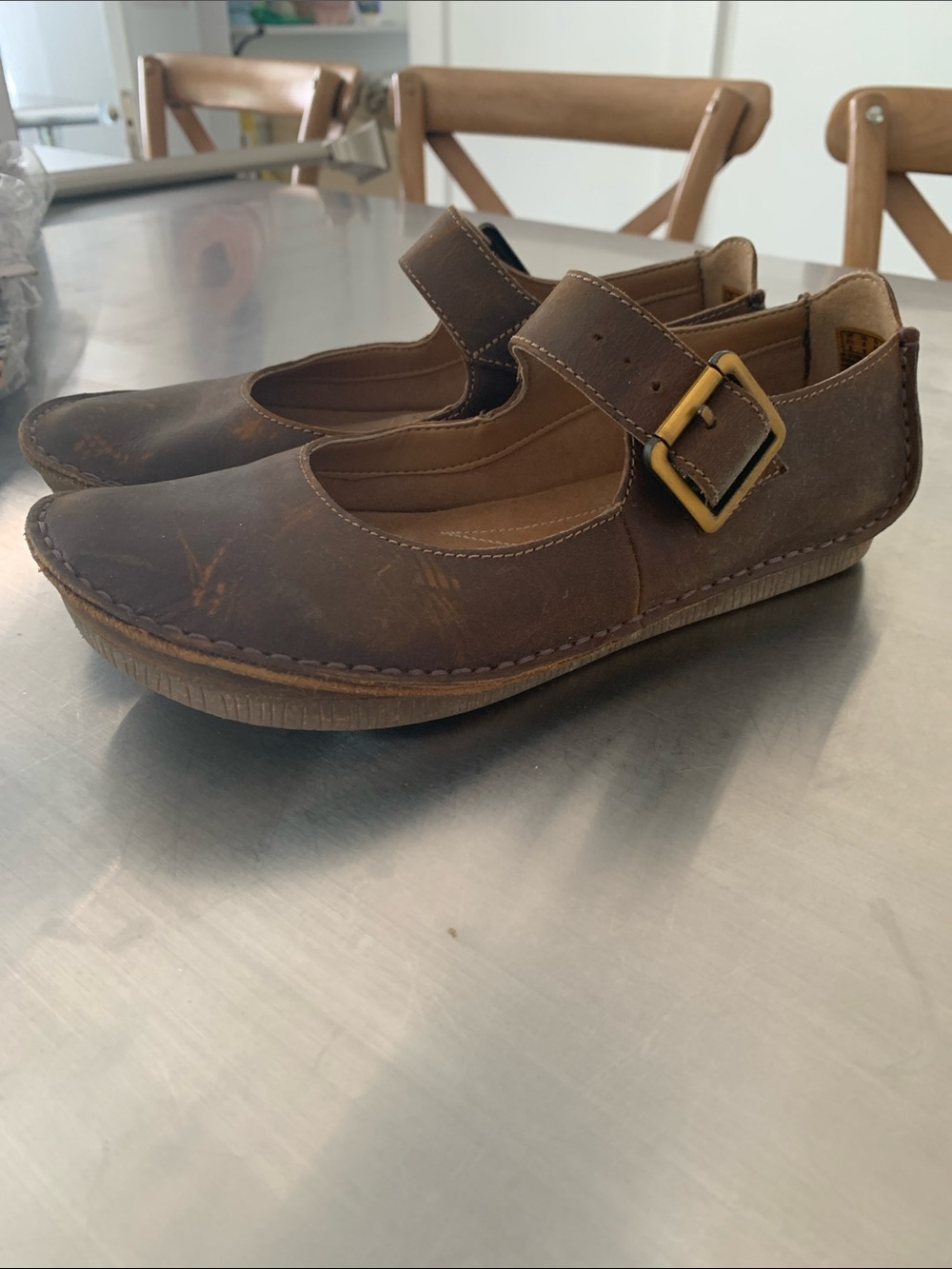 Clarks Brand Crepe Sole Brown Leather Maryjane shoes - Size 8